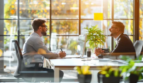 Les implications du contrat à durée indéterminée : stabilité pour le salarié et obligations pour l'employeur